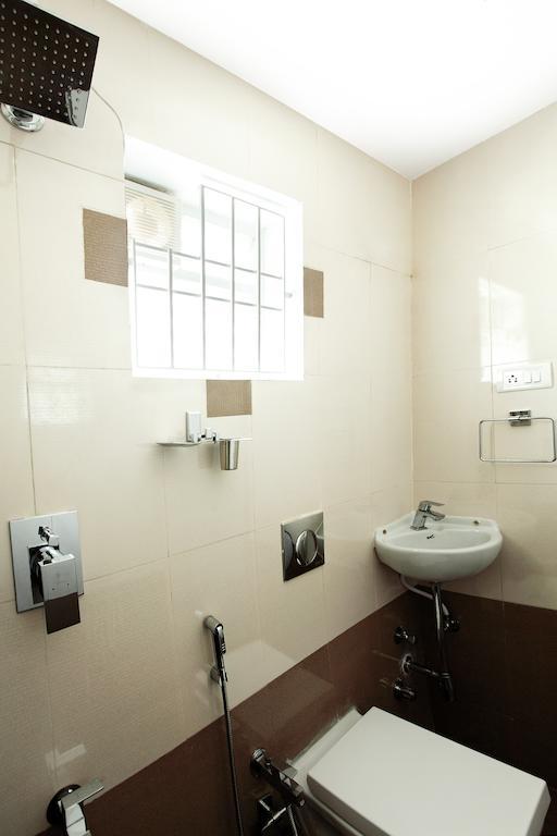 Jasmine Park Aparthotel Ченай Стая снимка